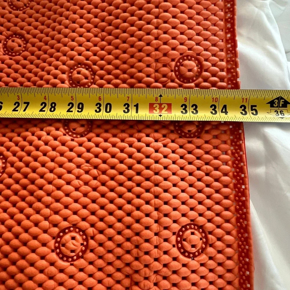 Bathtub Mat Unisex 35x16 Orange NWOT Non-Slip Suction Cup Spa